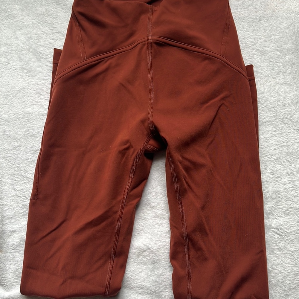 auburn lululemon leggings
